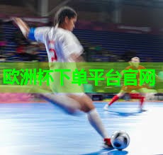 如何锻炼大臂内侧肌肉无器材 如何锻炼大臂内侧肌肉无器材
